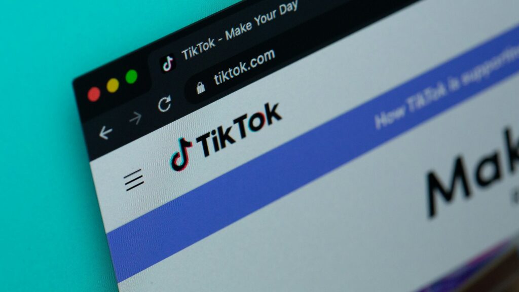A computer screen with the word tiktok on it